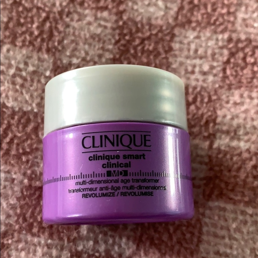 Deluxe Trial Size Clinique Smart MD!